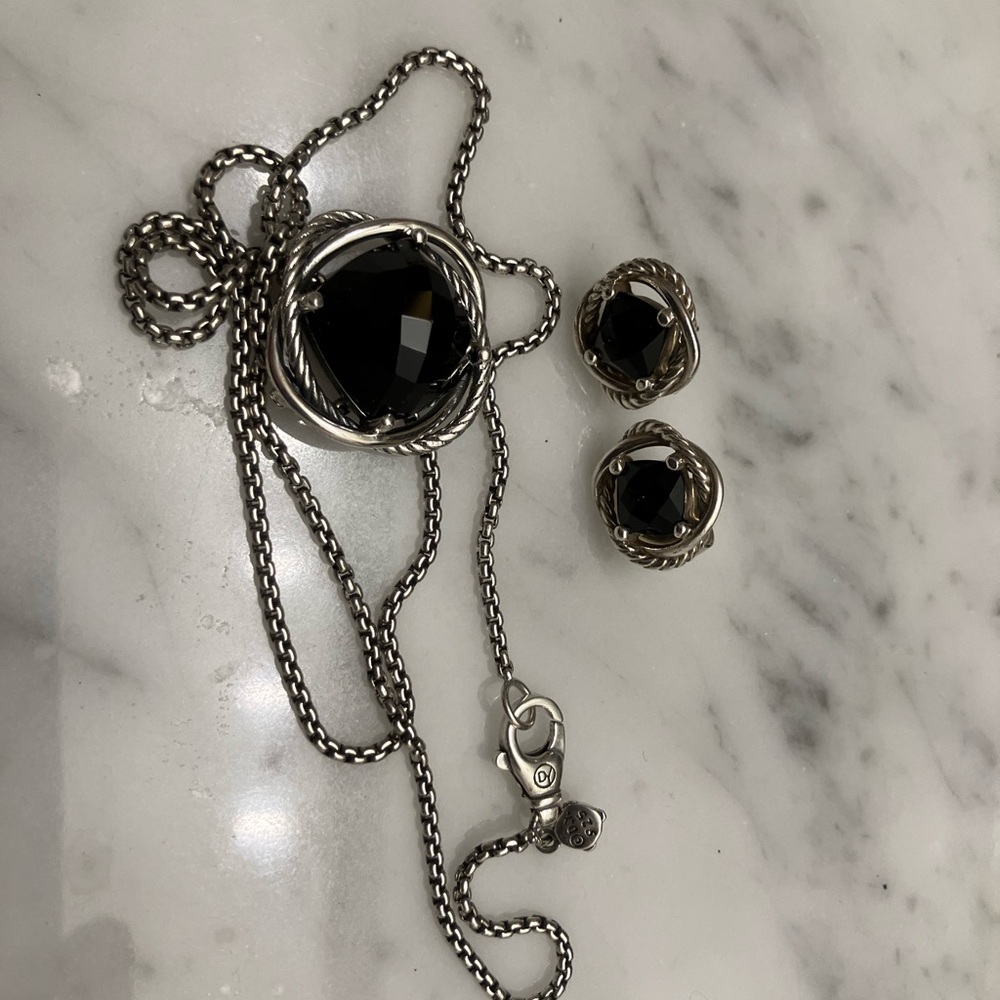 David Yurman Infinity Necklace with Onyx, Sterling Silver - Picture 7 of 8